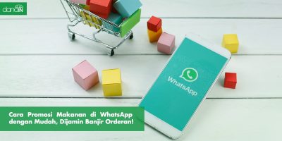 danain-Cara promosi makanan di whatsapp-gambar hp sedang membuka Whatsapp