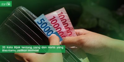 danain-Kata bijak tentang uang dan harta-gambar uang di dompet